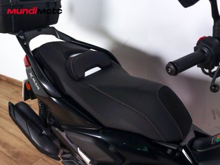 YAMAHA X-MAX 125 TECH MAX