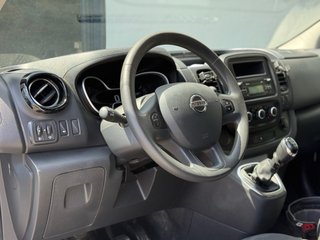 NISSAN NV300 9 PLAZAS