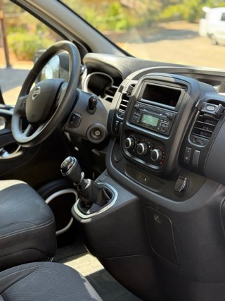 NISSAN NV300 9 PLAZAS