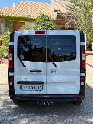 NISSAN NV300 9 PLAZAS