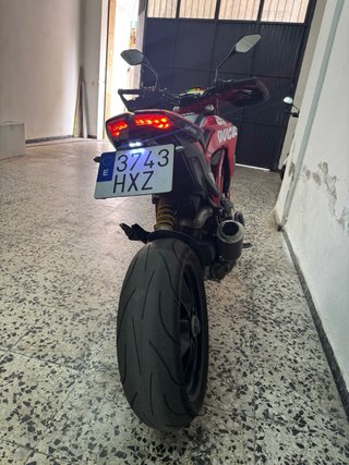 Ducati Hypermotard 821 2014