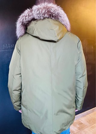 Parka Michael Kors verde con pelo natural