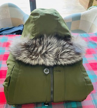 Parka Michael Kors verde con pelo natural
