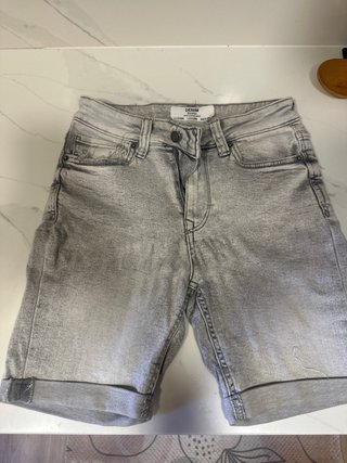 Pantalones cortos Bershka grises Talla 34