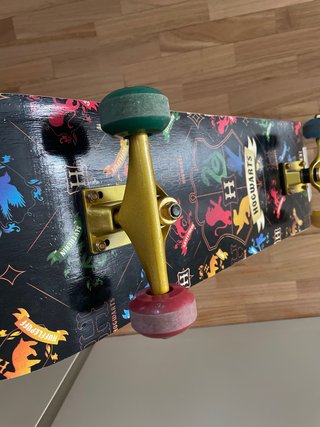 Skate completo + protecciones HIKEE