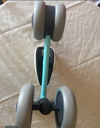 Correpasillos 4 ruedas Sawyer