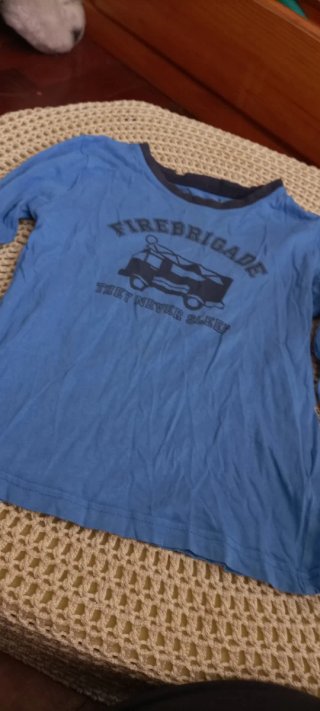 Lote 4 camisetas niño 4 años