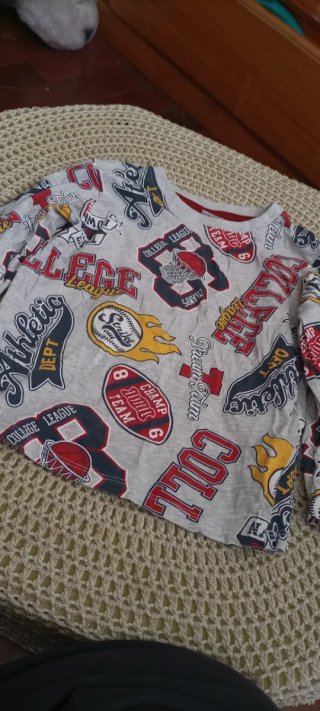 Lote 4 camisetas niño 4 años