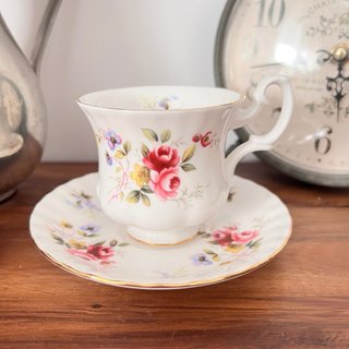 Taza y plato Royal Albert Tenderness
