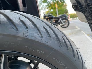 Triumph Street Twin 900cc Negra/Marrón