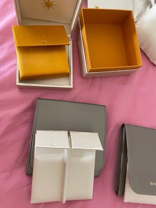 Joyero porta pendientes Bvlgari