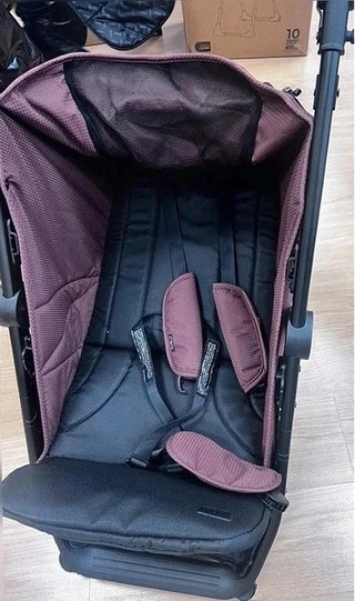 Silla paseo MoMi Clara +6m