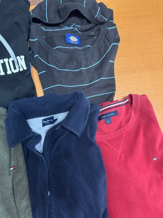 Lote Ropa Talla M: Jerseys y Sudaderas