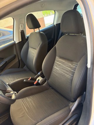 Peugeot 208 80.000 km 2012