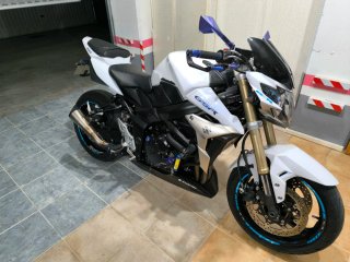 Suzuki GSR 750 Blanca 2012 full extras