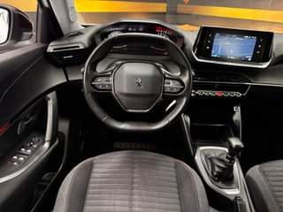 Peugeot 2008 Active Pack Puretech 100 S&S 6 Vel. MAN