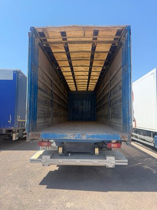 Camión Volvo FH400 Semitáutliner