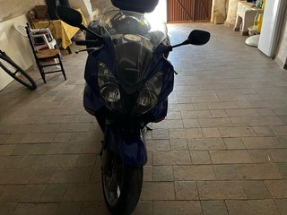 Honda VFR 800 Azul y Plata