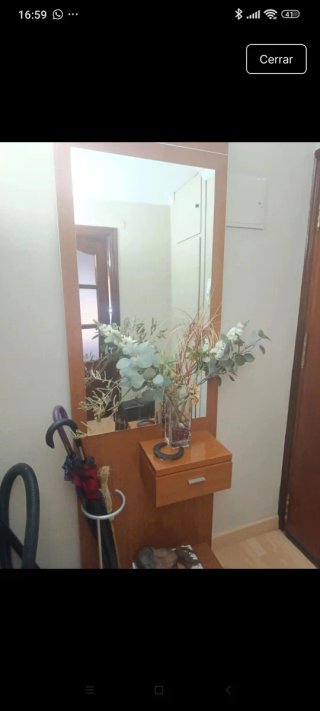 Mueble recibidor de madera