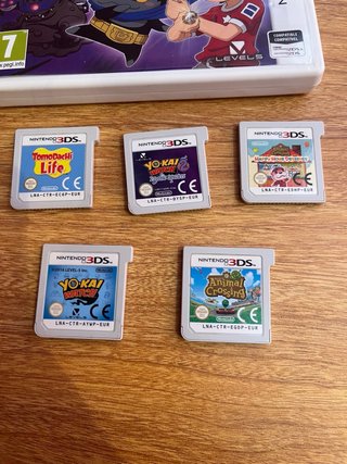 Nintendo 2DS Negra + 6 Juegos