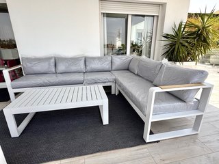 Conjunto Sofá Exterior con Mesa