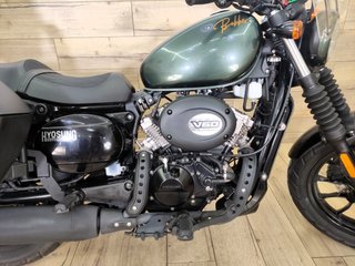 HYOSUNG GV 300 S BOBBER