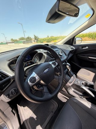 Ford Kuga 2014