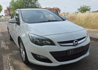 Opel Astra 2015
