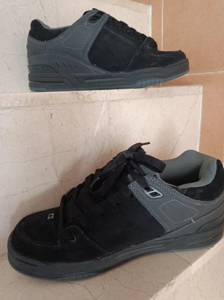 Zapatillas de skate Globe fusion negras