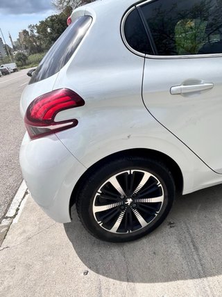 Peugueot 208 2019