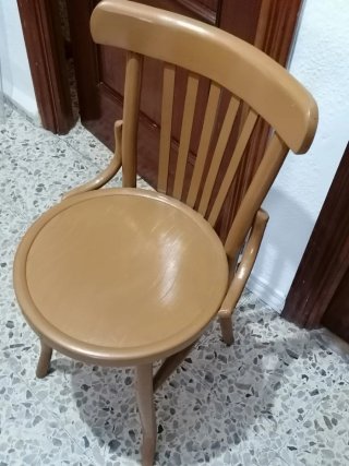 Sedia in legno antica stile Thonet