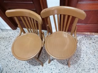 Dos Sillas de madera antigua estilo Thonet