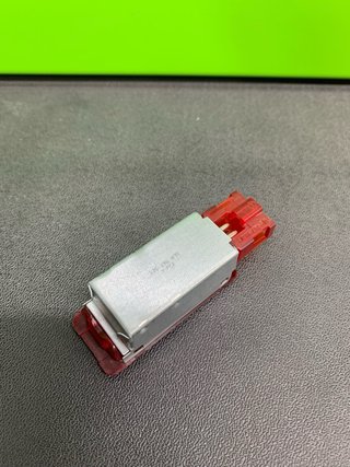 LUZ SEGURIDAD DE PUERTA PORSCHE CAYENNE