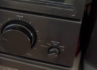 Equipo Música AIWA: Tocadiscos, Radio y Cassette.