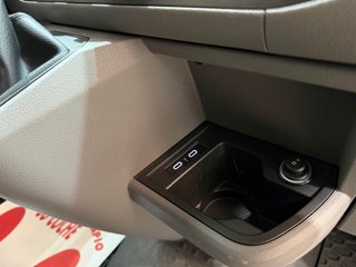 Volkswagen Transporter Furgón Largo TA 2.0 TDI 110kW DSG