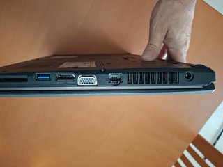 Portatil Fujitsu LIFEBOOK E754