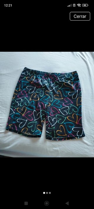 Pantalones cortos con corazones multicolor Talla X