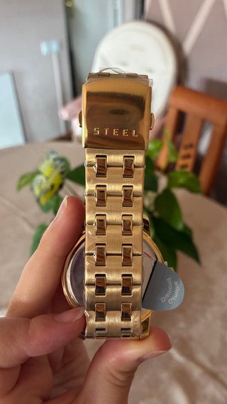 Reloj Guess Dorado y Verde