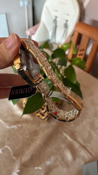 Reloj Guess Dorado y Verde