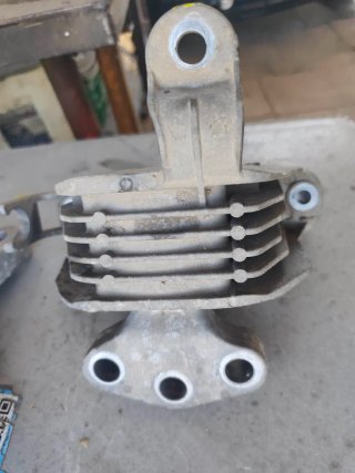 Soporte Motor Opel Astra J GTC 2.0 CDTI
