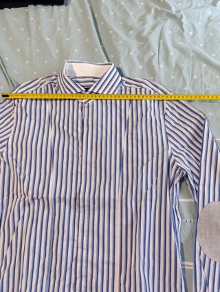 Camisa de vestir a rayas azul y blanca