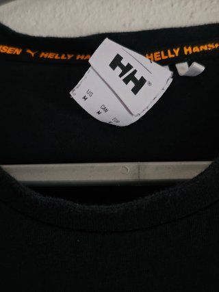 2xCamisetas Puma y Helly Hansen Negras