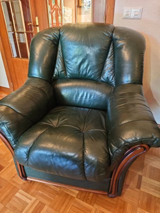 2 Sillones Clásicos Cuero Verde Oscuro.