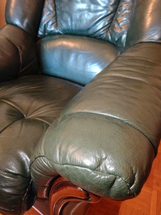 2 Sillones Clásicos Cuero Verde Oscuro.