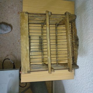 Jaula vintage de madera y metal
