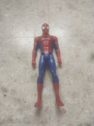Figuras Spiderman y Dinosaurio