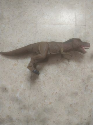 Figuras Spiderman y Dinosaurio