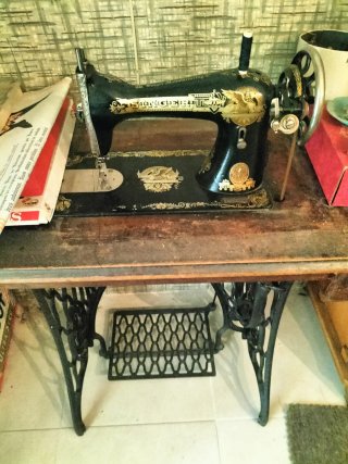 Máquina de coser antigua Singer