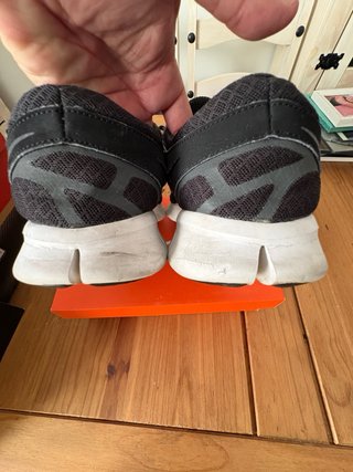 Zapatillas Nike Negras y Blancas