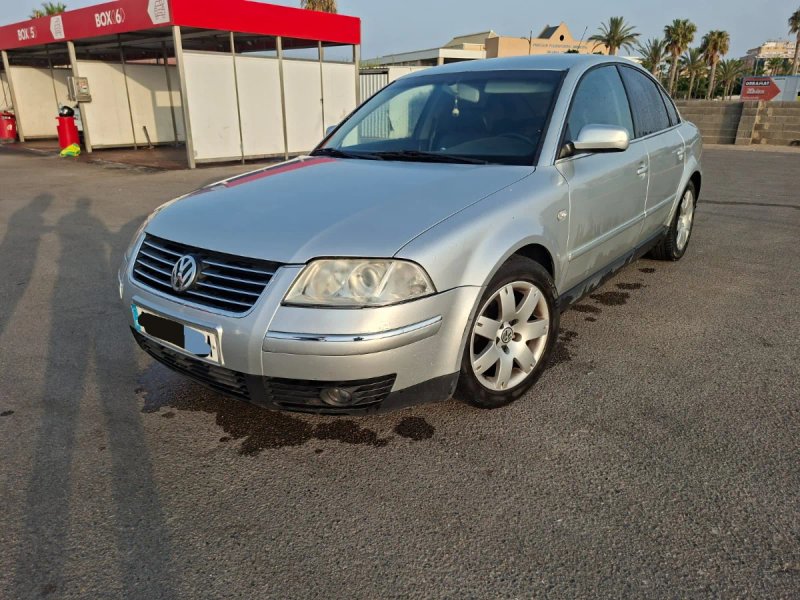 Volkswagen Passat 2002 - foto 1